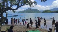 pantai-pasir-putih-karanggongso-trenggalek-jatim